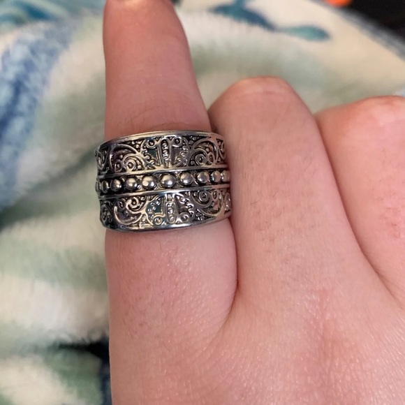 💍 Uniquely BOHO Carved Silver Ring 💍 - Picture 8 of 8